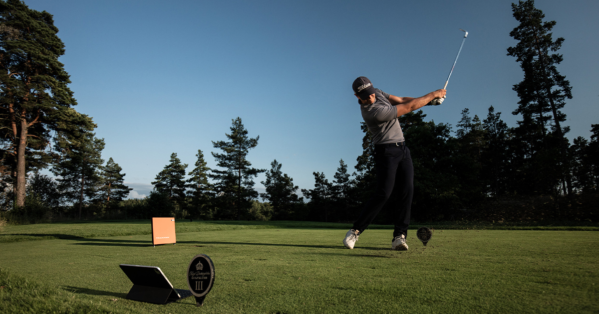Picture of golfer using Trackman
